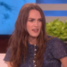 Alguns fãs dos clássicos argumentaram contra a explicação de Keira Knightley (The Ellen Degeneres Show)