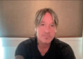 Keith Urban Dodges Nicole Kidman questiona dois meses antes do divórcio