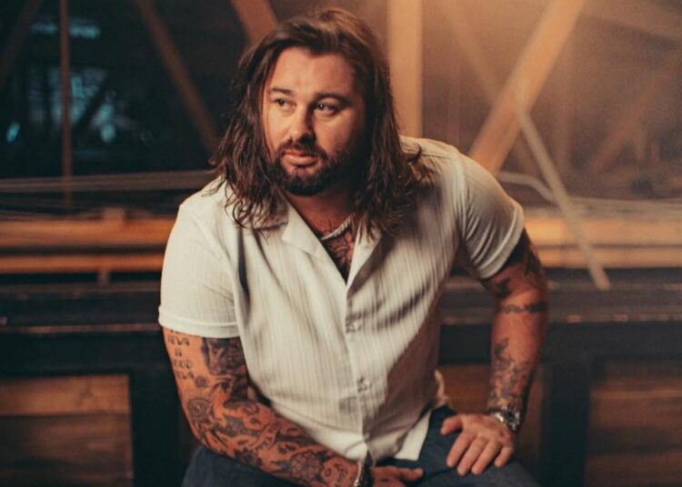 Koe Wetzel lançará nova música “Werewolf” na sexta-feira