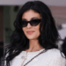 Kylie Jenner vira cabeças em Paris com jaqueta de grandes dimensões e pepito combinar
