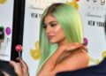 Kylie Jenner ‘Shaken’ após reação negativa ao vídeo de King Kylie, afirma a fonte