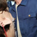 Lana del Rey e o marido embalam no PDA na Paris Fashion Week