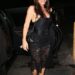 Lauren Sánchez usa cinto grosso na noite das garotas com Eva Longoria
