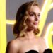 Leighton Meester fica loiro de Hollywood na estreia de 'I Love LA'