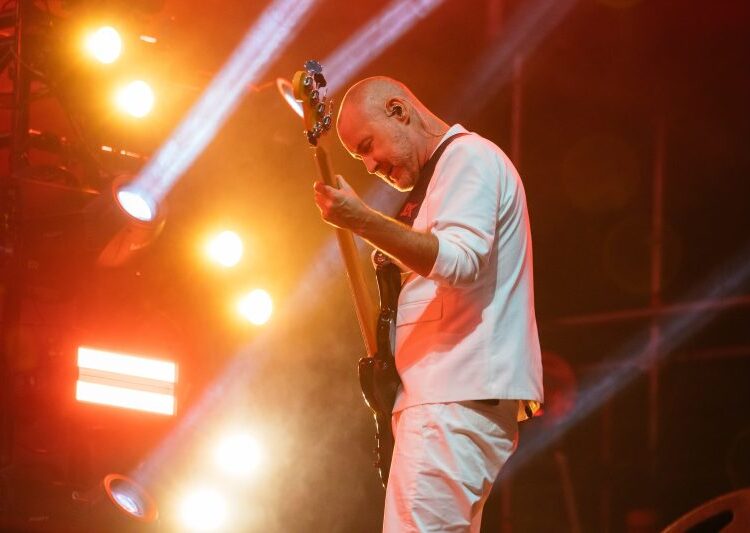 Limp Bizkit anuncia morte do baixista e membro fundador Sam Rivers