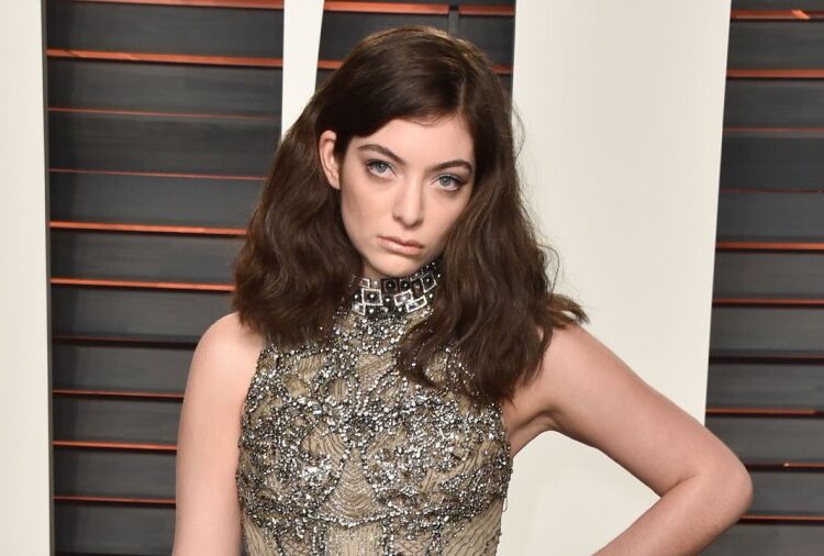 Lorde vende o hino em DC para sua 'Tour Mundial de Ultrassom'