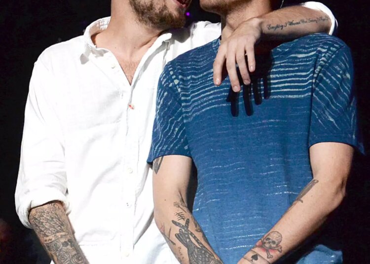 Louis Tomlinson prestou inúmeras homenagens a Liam Payne, que morreu em 2024 (Jeff Kravitz/FilmMagic)
