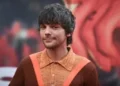 Louis Tomlinson trazendo a turnê mundial para o palco em 2026