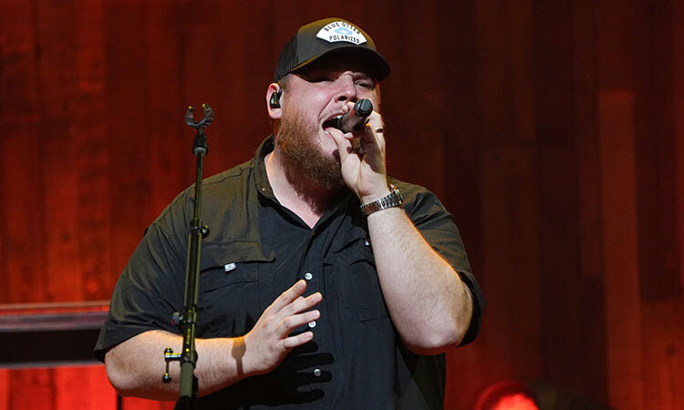 Luke Combs abrirá espaço de entretenimento na Las Vegas Strip