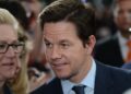Mark Wahlberg acaba de comprar uma propriedade totalmente mobiliada por US $ 37 milhões na 'linha dos bilionários' da Flórida