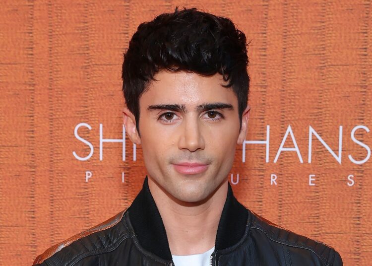 Max Ehrich é preso por violência doméstica na Flórida | Max Ehrich | Notícias e fofocas sobre celebridades | Entretenimento, fotos e vídeos