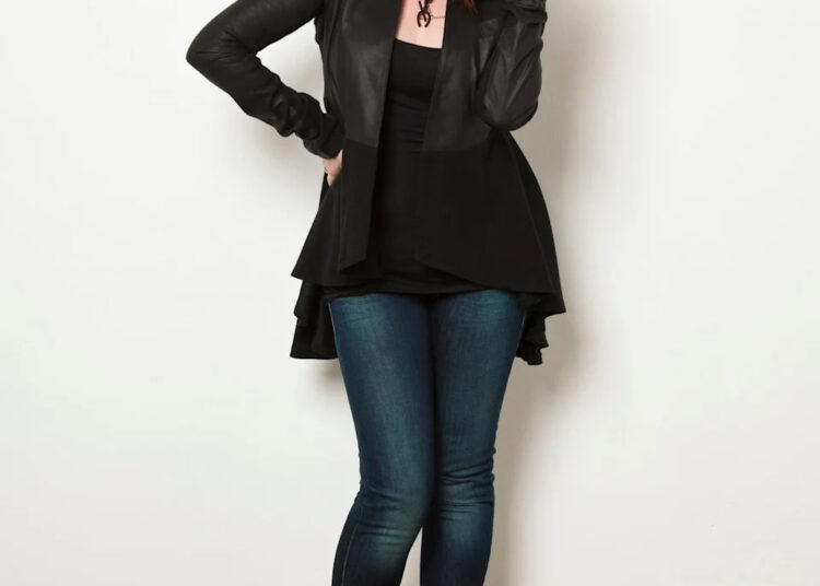 Megan Mullally chega a Cape Cod 1 de novembro para o benefício da promessa de Sandy Hook. O que saber.