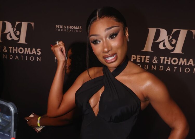 Megan Thee Stallion compartilha nova música “Lover Girl”: Ouça