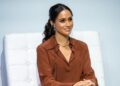 Meghan Markle 'cambaleando com vergonha' após brutal snub-list-notícias de celebridades-entretenimento