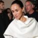 Meghan Markle ganhou tanto pela aparência de Balenciaga, de acordo com os insiders