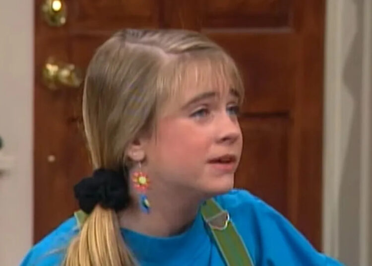 Melissa Joan Hart lembra de não ter recebido cerveja aos 16 anos no set da Nickelodeon