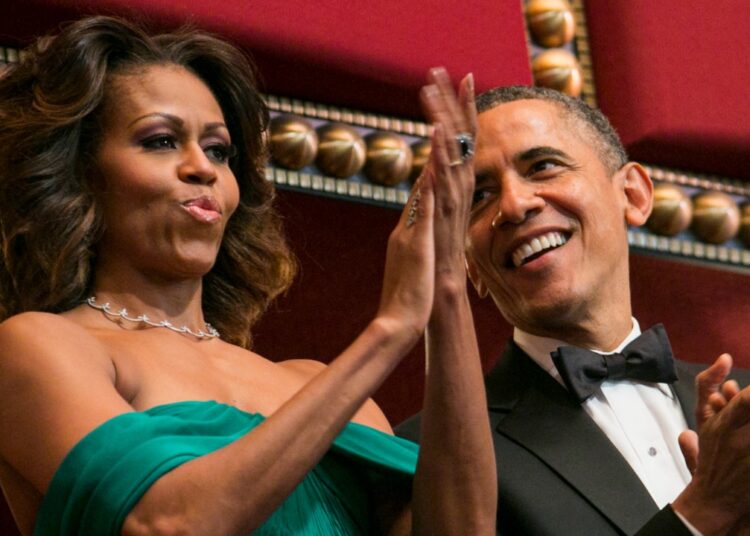 Michelle e Barack Obama comemoram 33 anos de casamento após rumores de divórcio: 'Basta Jornada' - Globe Magazine