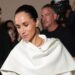 Momento 'desconfortável' de Meghan Markle na PFW Exposed - Celebrity News - entretenimento