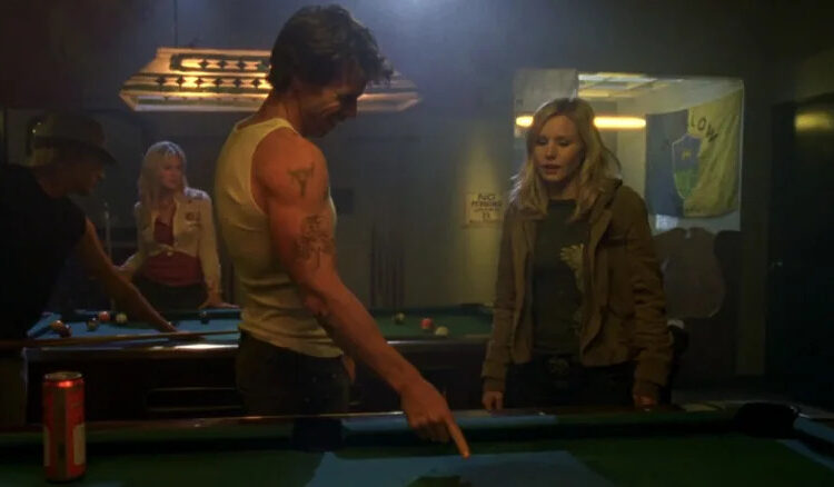 Muito antes de criar Yellowstone, Taylor Sheridan aterrorizou Veronica Mars
