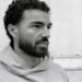 Navy Blue anuncia álbum e compartilha nova música “Orchards”: assista ao vídeo