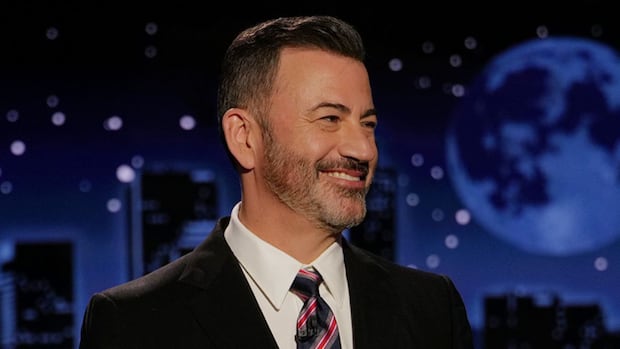 Nexstar manterá Jimmy Kimmel Live! fora do ar, enquanto o monólogo quebra o recorde do YouTube