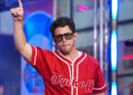 Nick Jonas será rival do amado A-Lister, 56, como Boy Bander no filme Feel-Good Summer