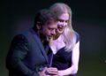 Nicole Kidman é todo sorrisos na primeira aparição pública depois de Keith Urban Divorce