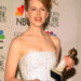 Nicole Kidman lança um olhar para matar enquanto veste uma camisa nostálgica 'To Die For' em nova foto