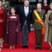 O Grand Duke Henri, de Luxemburgo, 70, abdica em favor de seu filho na cerimônia, com a presença de Royals glamourosos de todo o mundo