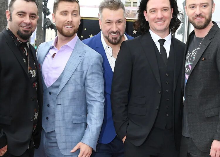 O NSYNC marca 30 anos como os fãs dizem: 'Eu venderia um rim para um ingresso para concerto!'