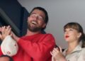 O álbum de Taylor Swift é a prova de que Travis Kelce é seu único foco na vida agora, afirma a fonte
