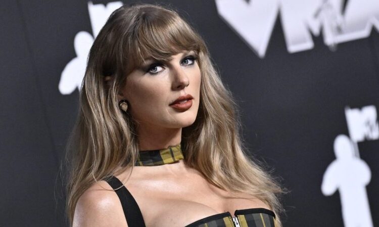 O alvo de Chicago para sediar o lançamento da meia -noite para o novo álbum de Taylor Swift
