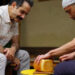 O amor de Tony Shalhoub pelo pão equilibrou os desafios de ser ele mesmo em sua nova série de celebridades.
