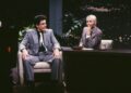 O ex-aluno do 'SNL' Kevin Nealon diz que desenvolveu claustrofobia depois de receber um queixo falso para interpretar Jay Leno