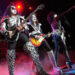 O guitarrista fundador do KISS, Ace Frehley, morre aos 74 anos