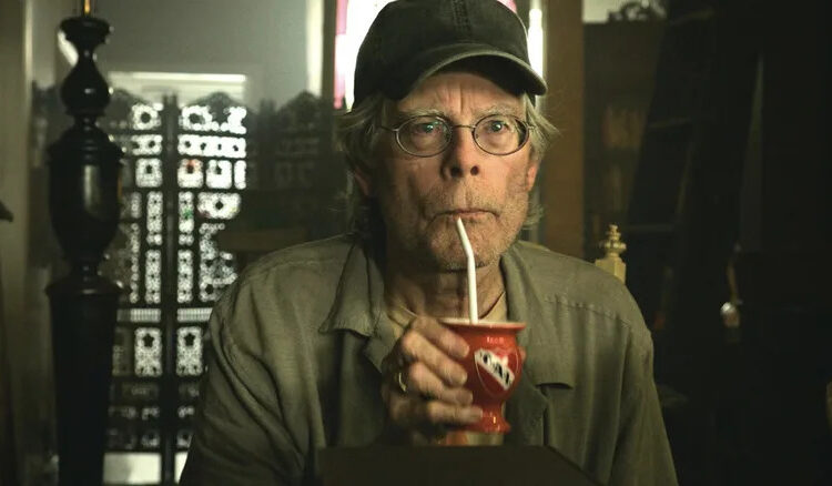 O melhor livro da Torre Negra de Stephen King teve um agonizante suspense que os fãs odiaram