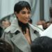 O ousado vestido vintage de Kim Kardashian tem fãs dizendo 'ela está puxando Bianca para a esquerda e direita'