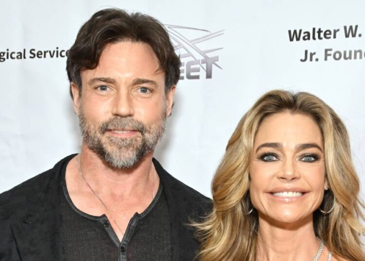 O primo de Aaron Phypers afirma que ele 'atingiu' Denise Richards