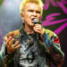 O roqueiro Billy Idol, 69, revela o significado sombrio por trás de um de seus sucessos ‘monstruosos’