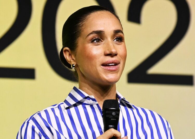 O ‘momento estranho’ de Meghan Markle com o assessor real sênior exposto – Celebrity News – Entretenimento