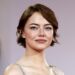 Corte bixie de Emma Stone no Festival de Cinema de Veneza