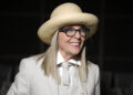Os amigos de Diane Keaton sugerem a causa da morte com detalhes devastadores de seus momentos finais
