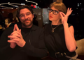 Os fãs de Taylor Swift estão convencidos de que fez uma referência atrevida ao seu noivo, Travis Kelce, em 'Wood' (Instagram/@killatrav)