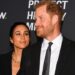 Os gestos do tapete vermelho do príncipe Harry e Meghan Markle causam agitação entre os observadores reais