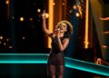 Os treinadores de 'The Voice' brigam pelo concorrente que os surpreende com uma música clássica de R&B dos anos 90