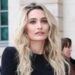 Paris Jackson usando vestido de fenda na altura da coxa fará você parecer duas vezes