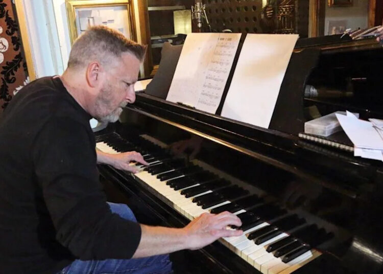 Piano tocado por Duke Ellington em Sussex reparado