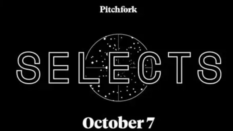 Pitchfork seleciona curadores de playlists com as novas músicas essenciais desta semana