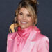 Por que Lori Loughlin questionou dançarinas no clube de strip favorito de seu marido em meio a problemas conjugais
