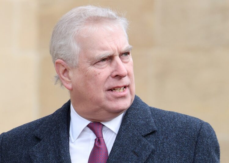 Príncipe Andrew desistirá do título de duque real de York em meio ao escândalo de Epstein